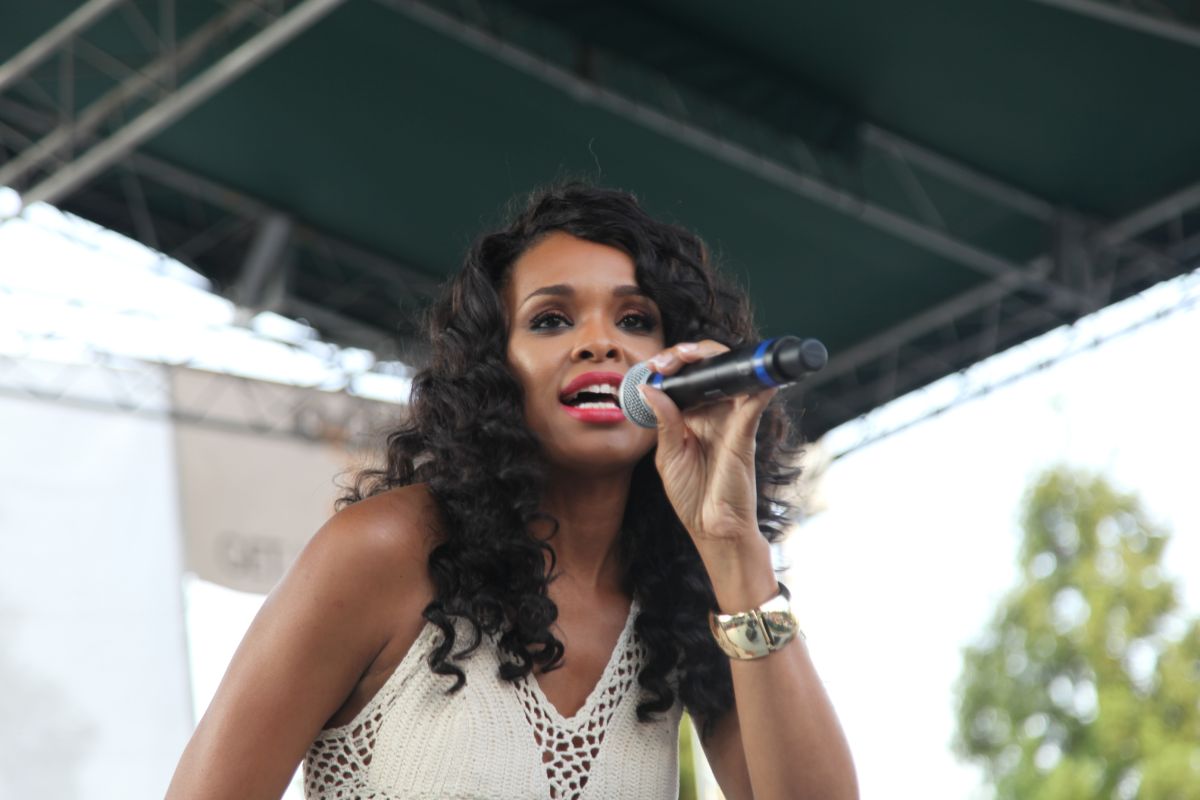 Wednesday WindDown ft. Algebra & Demetria McKinney