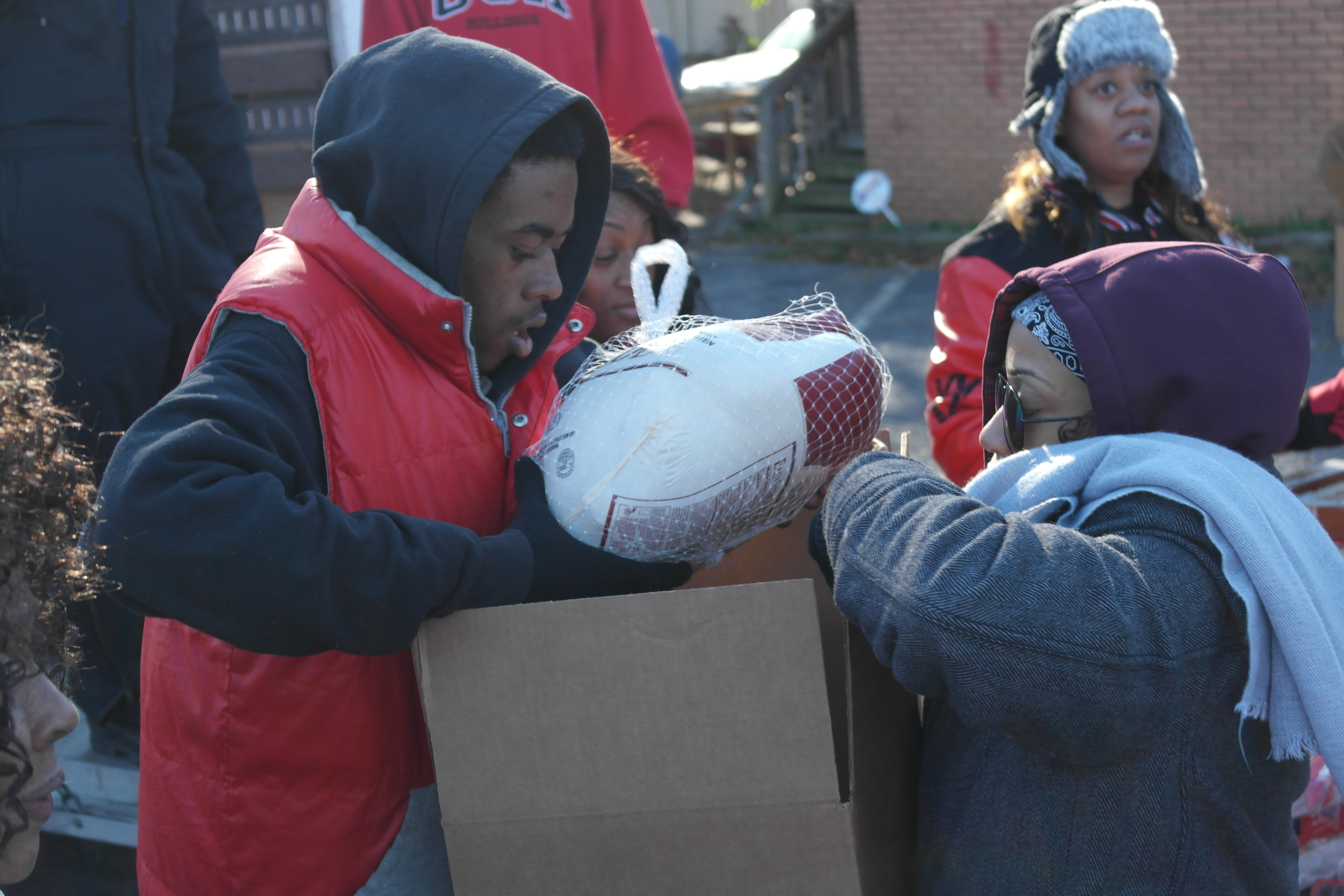 MAJIC 107.5/ 97.5 Annual Turkey Giveaway with The Steve Harvey Morning Show