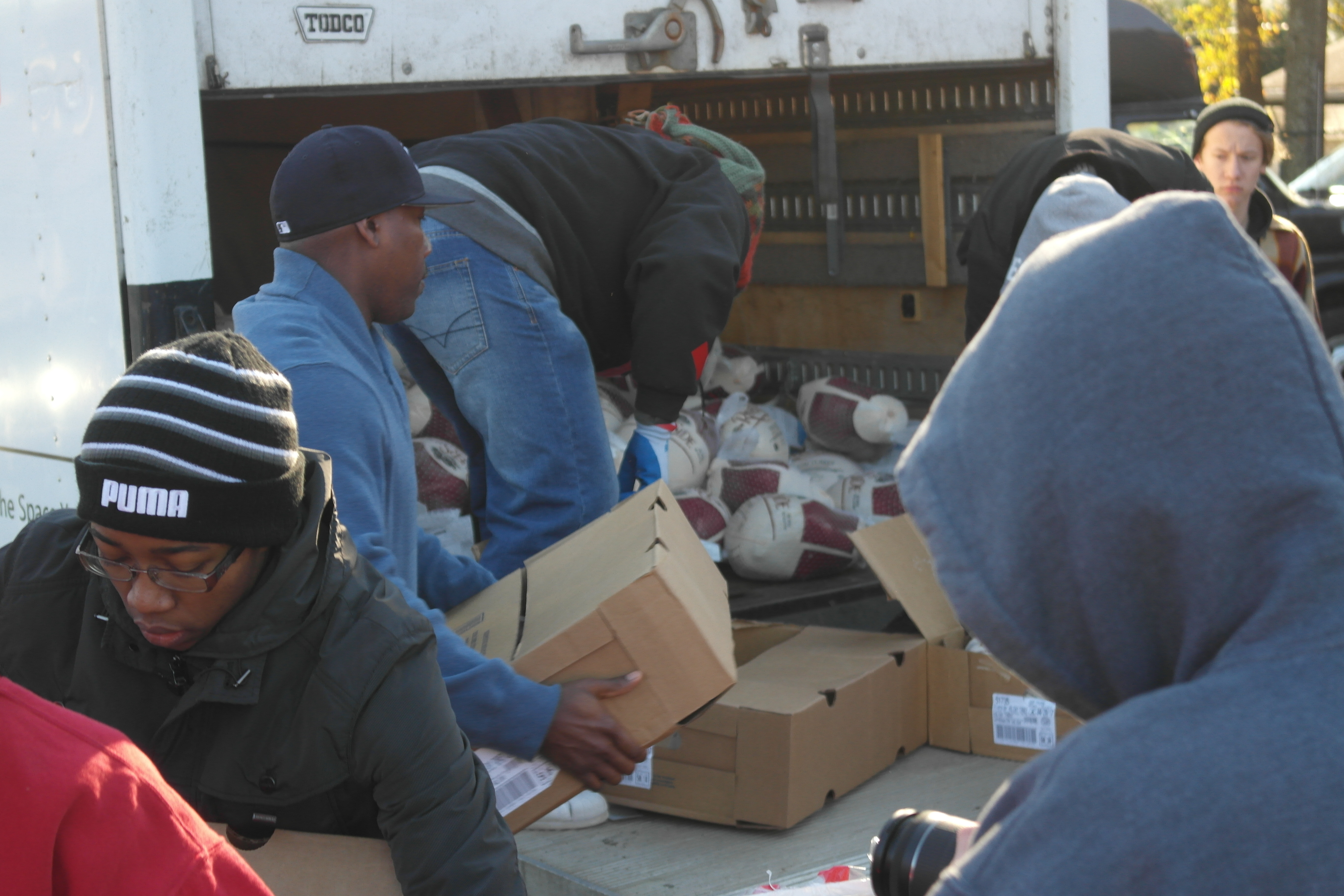 MAJIC 107.5/ 97.5 Annual Turkey Giveaway with The Steve Harvey Morning Show
