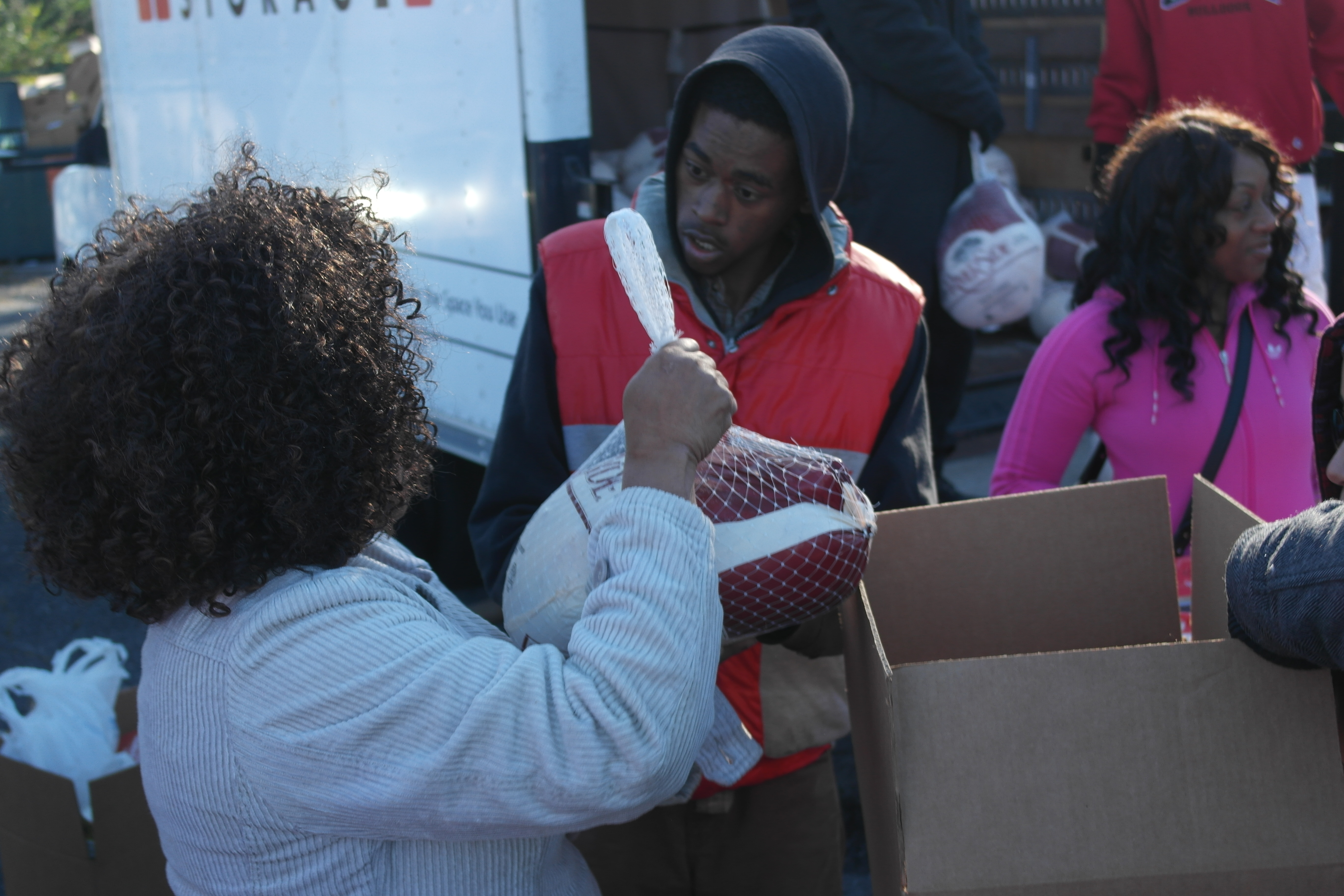 MAJIC 107.5/ 97.5 Annual Turkey Giveaway with The Steve Harvey Morning Show
