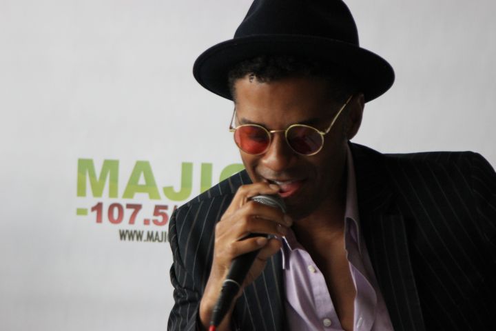 Eric Benet on Majic 1075/975