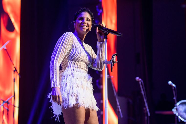 Toni Braxton performing 4 at 2016 BMI R&B/Hip-Hop Awards