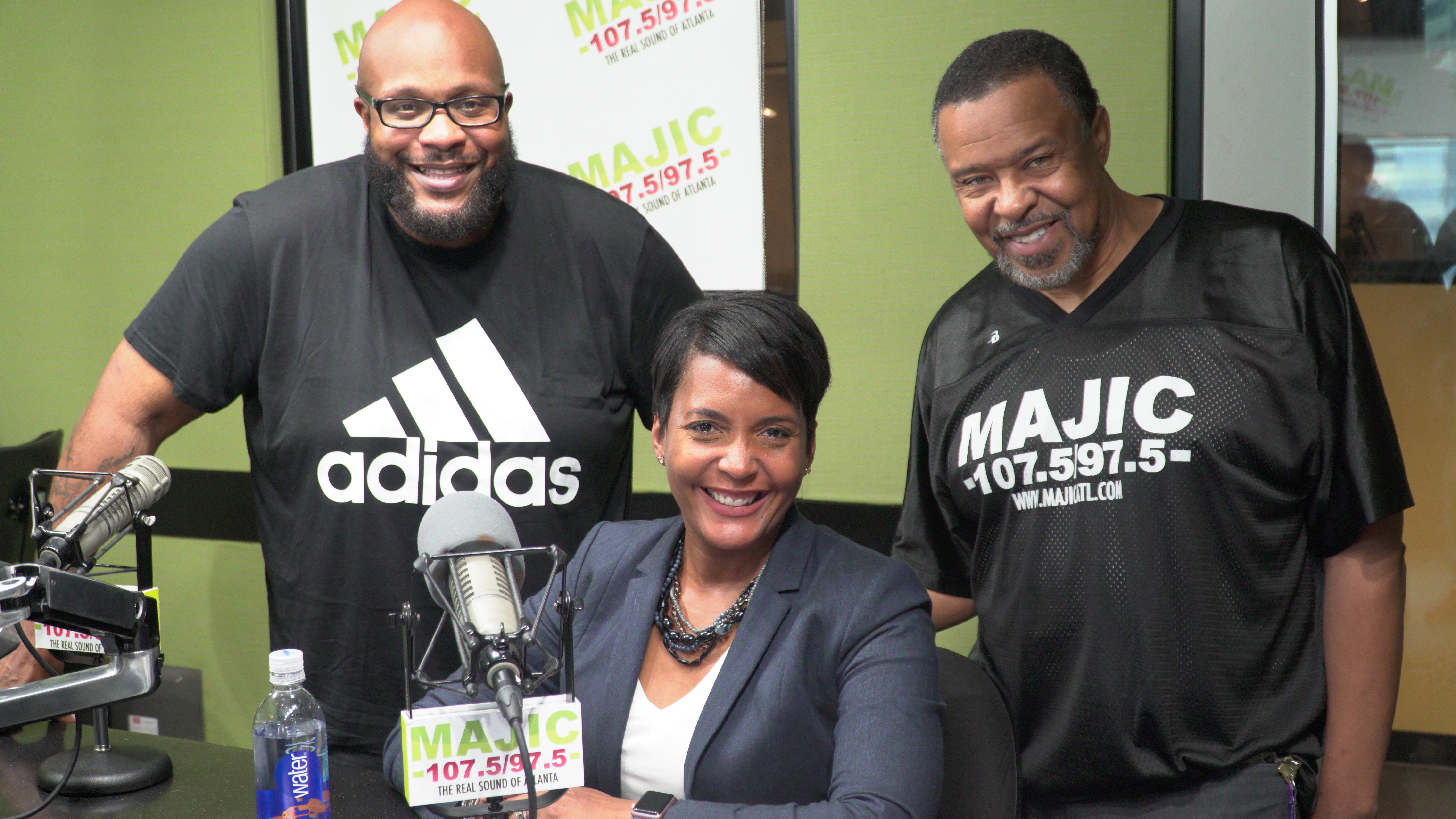 Keisha Lance Bottoms Majic 107.5/97.5 Studio
