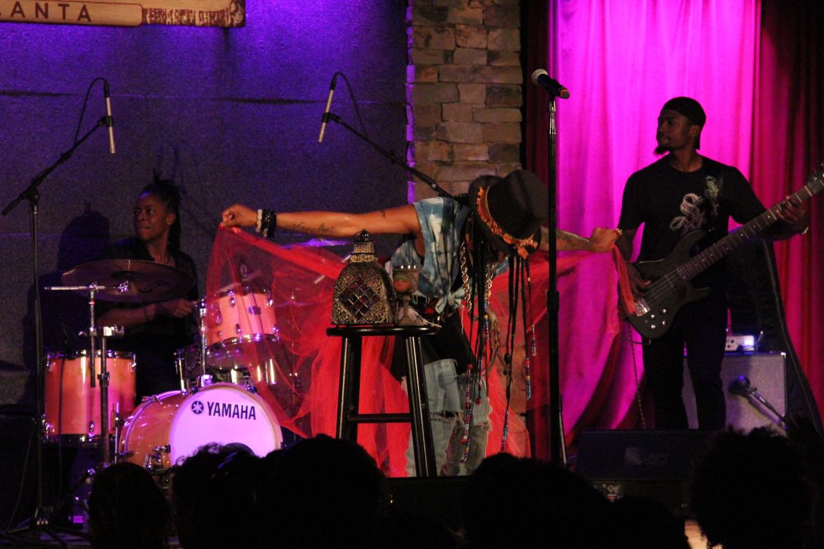 “Majic After Dark “Powered By Ford" With Raheem DeVaughn & Maleke O'Ney