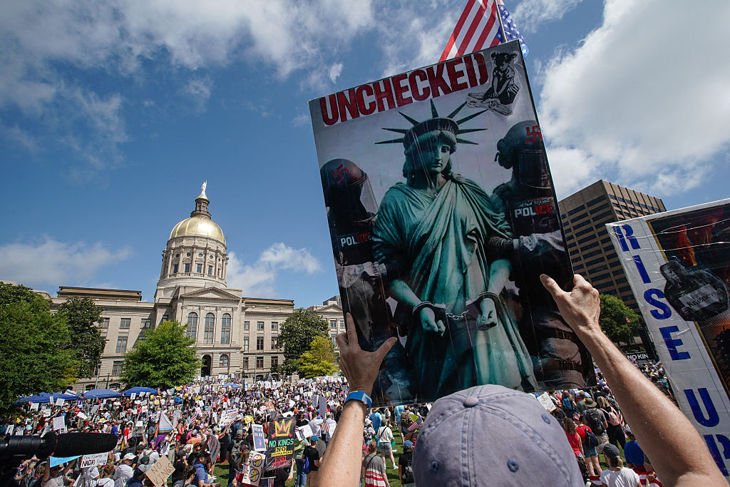 US-POLITICS-TRUMP-MILITARY-PROTEST
