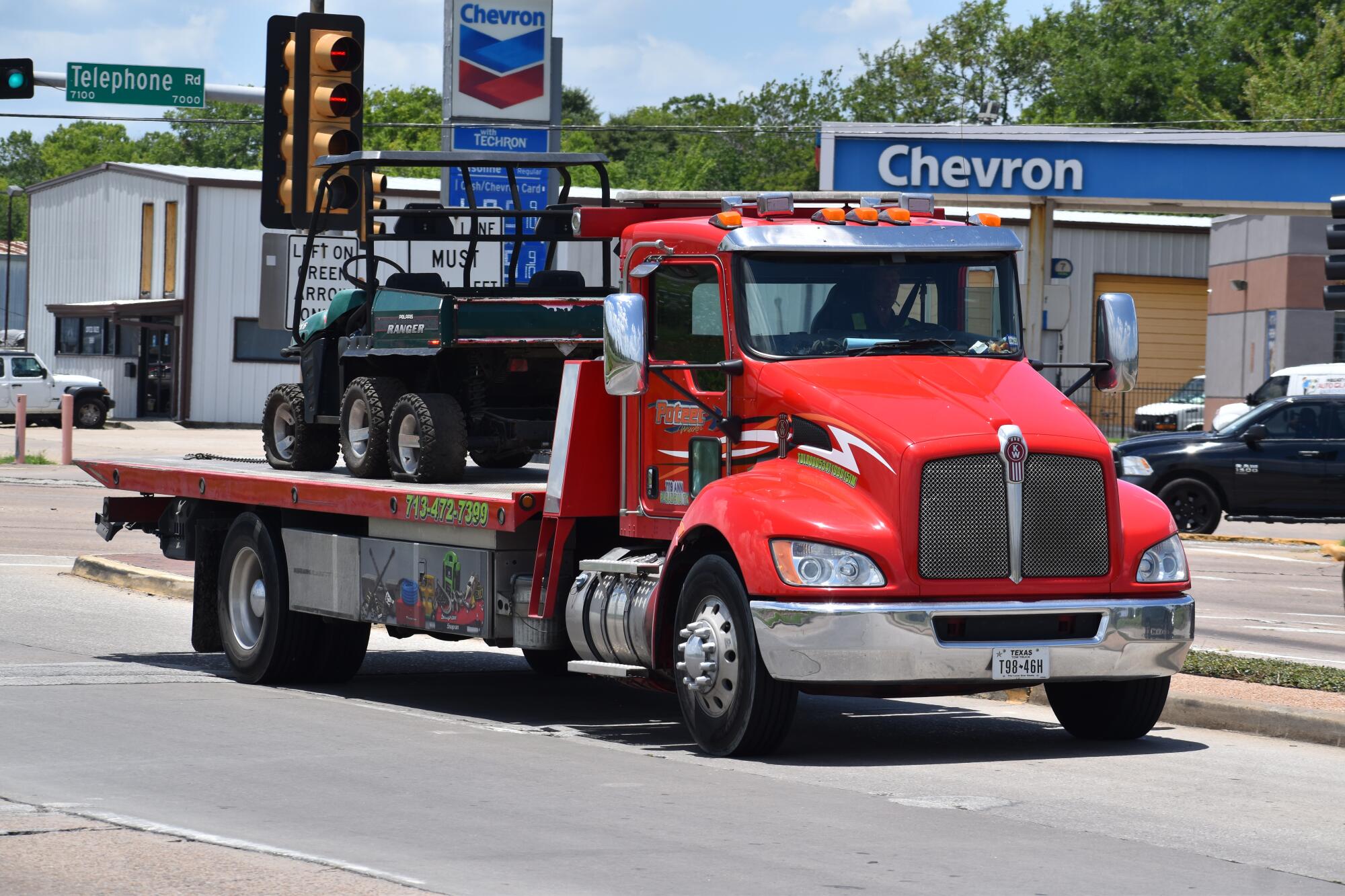 How contractors are rethinking the risks of loading heavy equipment
