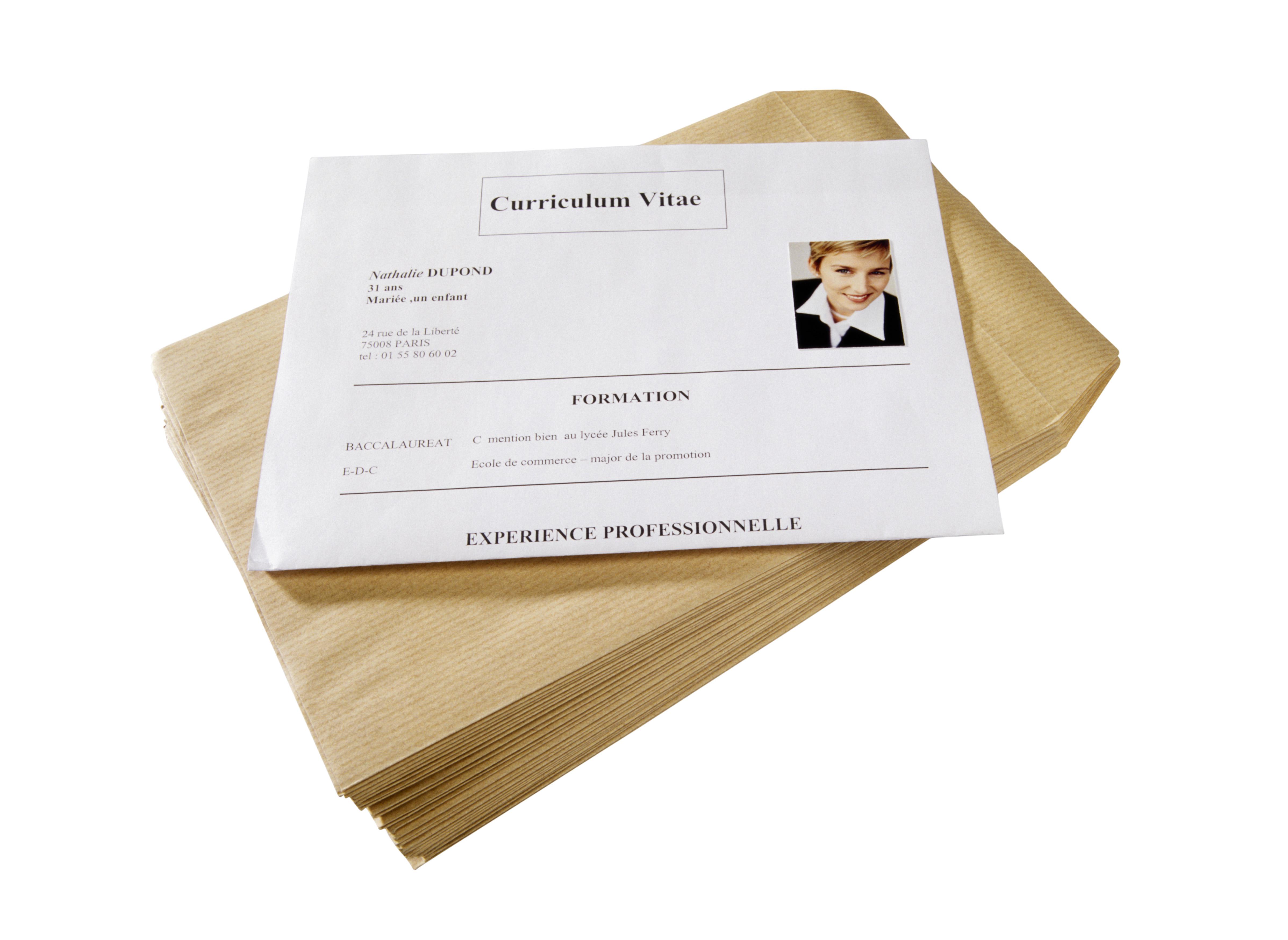 French Resume on a Pile of Envelopes